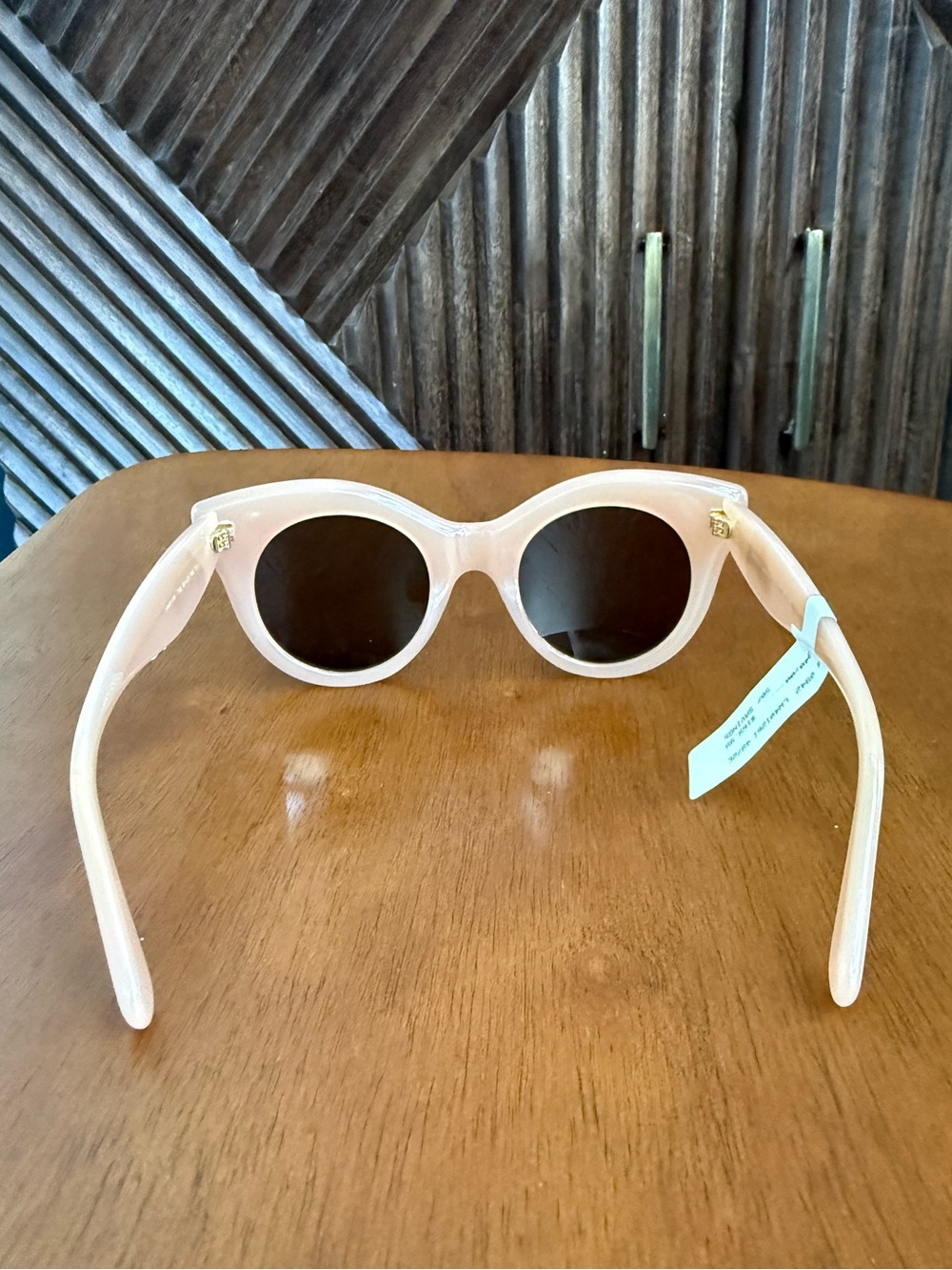 Loewe Blush Pink Round Sunglasses with Gold Logo - Picture 4 of 8
